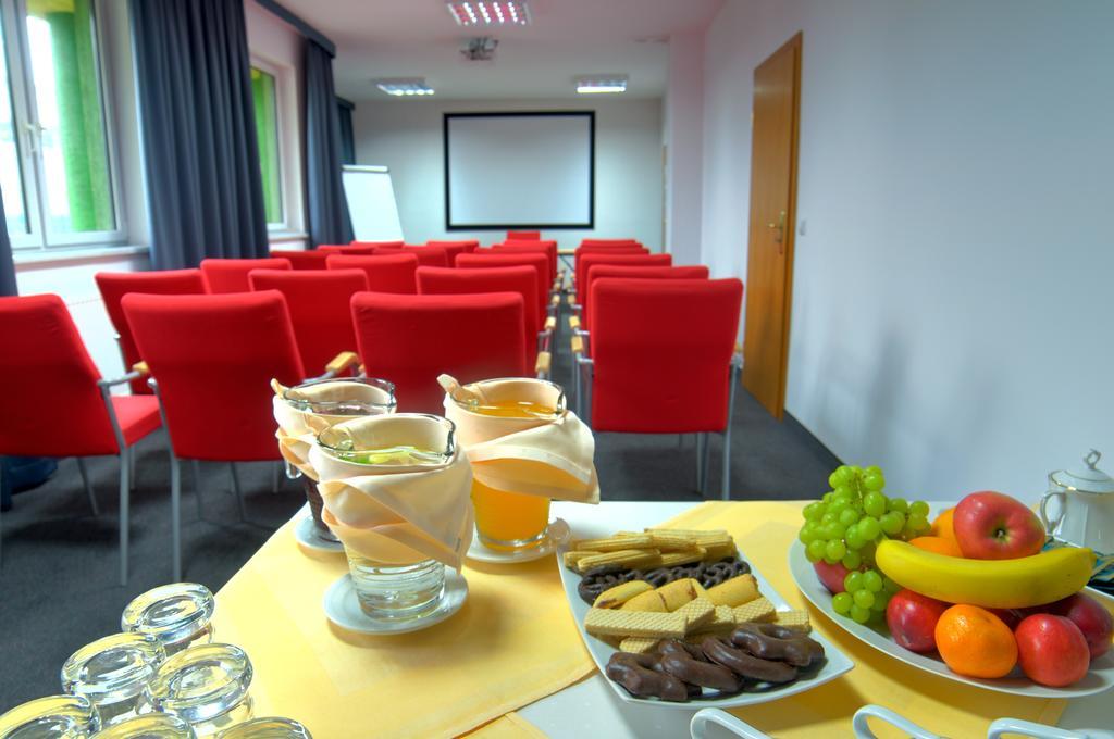 Hotel Daria Tychy Buitenkant foto