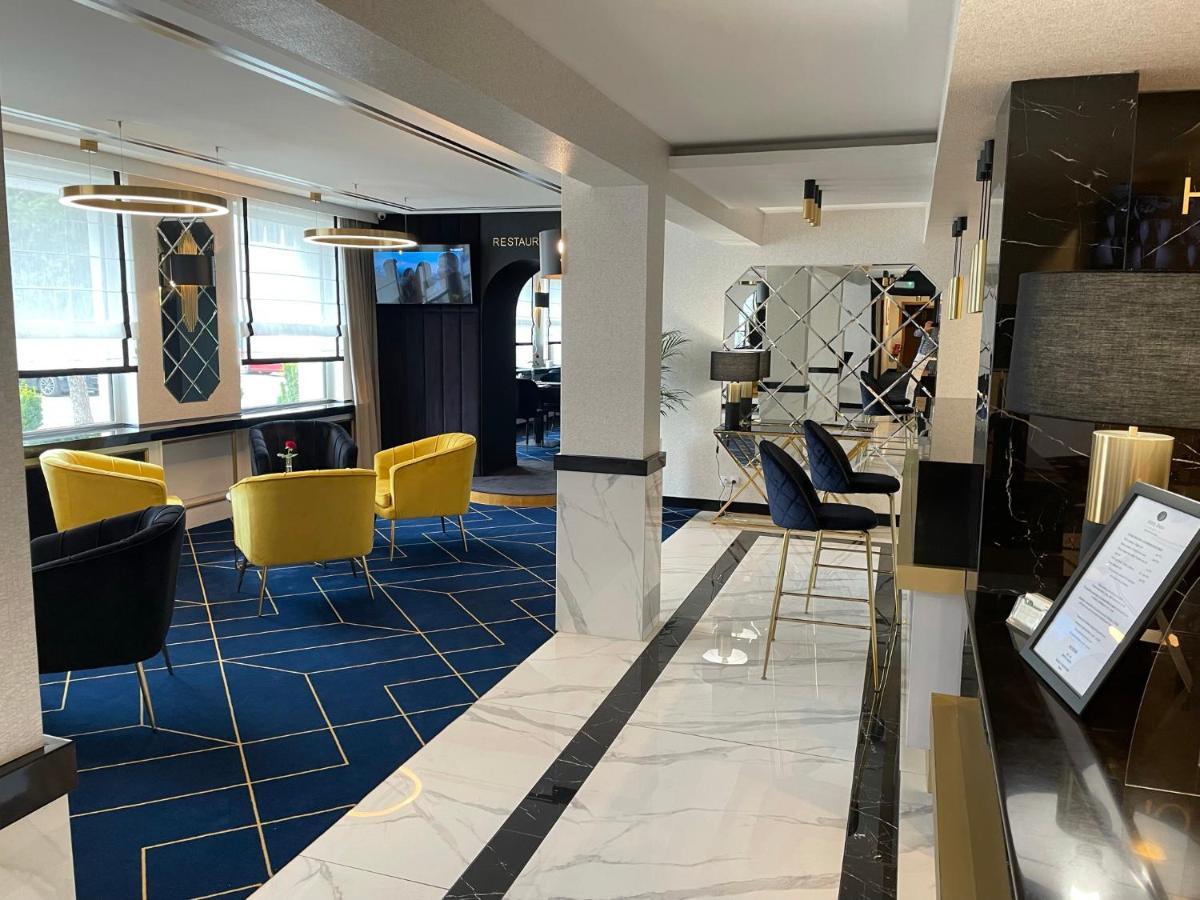 Hotel Daria Tychy Buitenkant foto