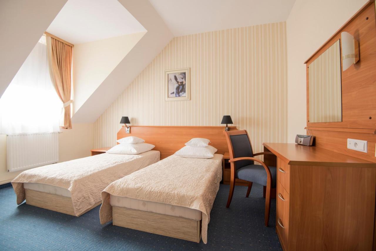 Hotel Daria Tychy Buitenkant foto