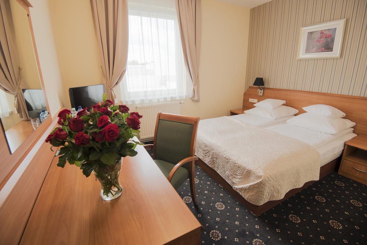 Hotel Daria Tychy Buitenkant foto